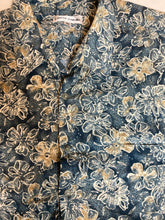 Vintage Y2K Pierre Cardin blue beige floral print hawaiian shirt sleeve shirt size XL